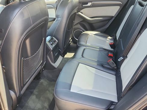Used 2016 Audi SQ5 Premium Plus w/ Technology Package AWD/4WD image 10