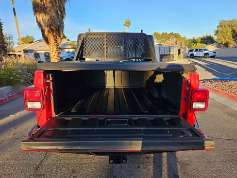 Used 2020 Jeep Gladiator Sport w/ Quick Order Package 24S image 7