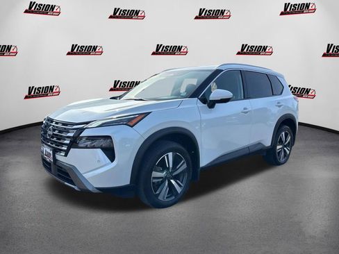 Used 2024 Nissan Rogue SL image 1