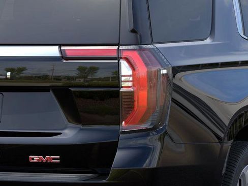 New 2026 GMC Yukon Denali w/ Sun & Power Step Package AWD/4WD image 60