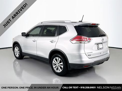 Used 2015 Nissan Rogue SV FWD image 7