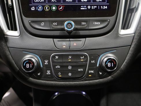 Used 2024 Chevrolet Malibu LT FWD image 33