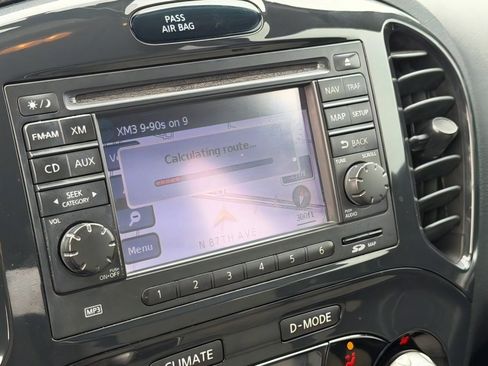 Used 2011 Nissan Juke SV FWD image 26