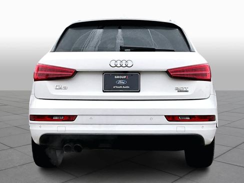 Used 2018 Audi Q3 2.0T Premium w/ Convenience Package image 4