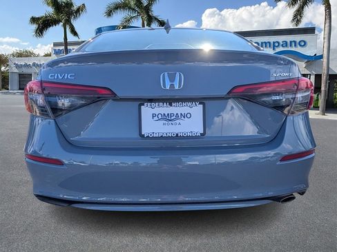 Used 2024 Honda Civic Sport image 4