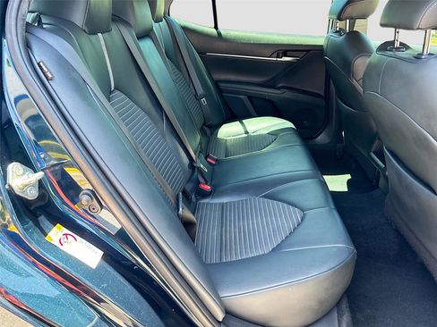 Used 2019 Toyota Camry SE FWD image 28