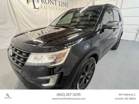 Used 2017 Ford Explorer XLT w/ Equipment Group 202A AWD/4WD image 3