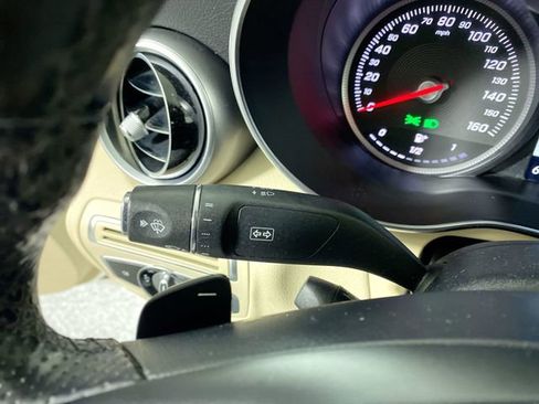 Used 2017 Mercedes-Benz C 300 4MATIC Sedan image 14