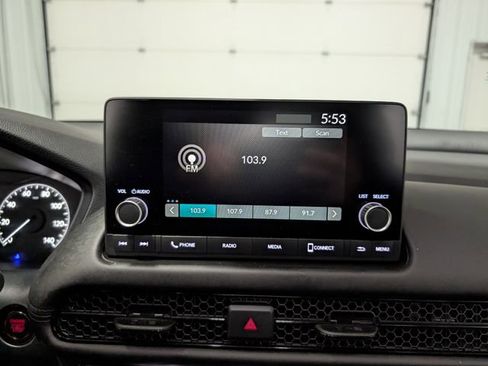 Used 2025 Honda HR-V LX image 19