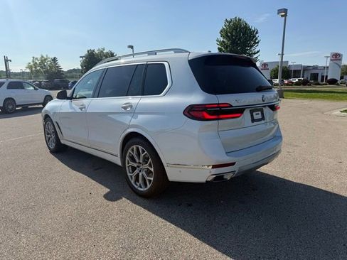 Used 2024 BMW X7 xDrive40i AWD/4WD image 3