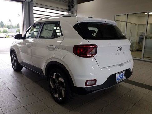 New 2026 Hyundai Venue SEL FWD image 18
