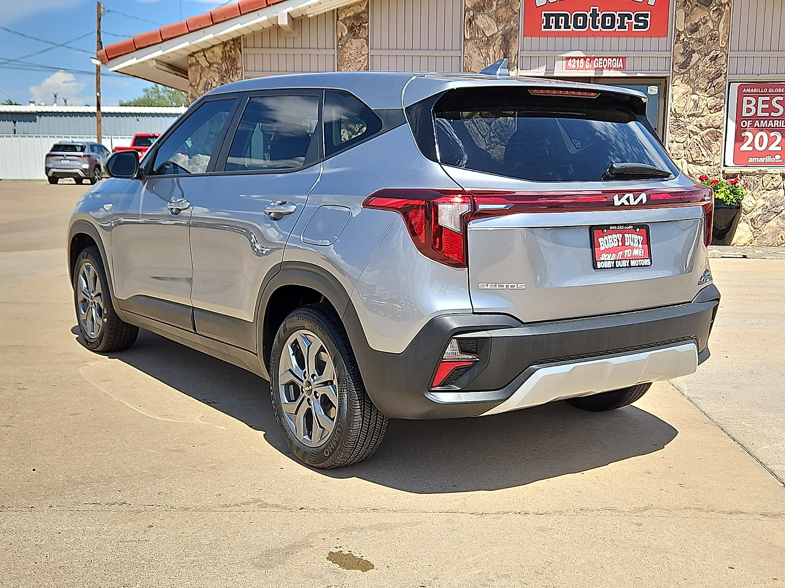 Used 2026 Kia Seltos LX AWD/4WD image 2