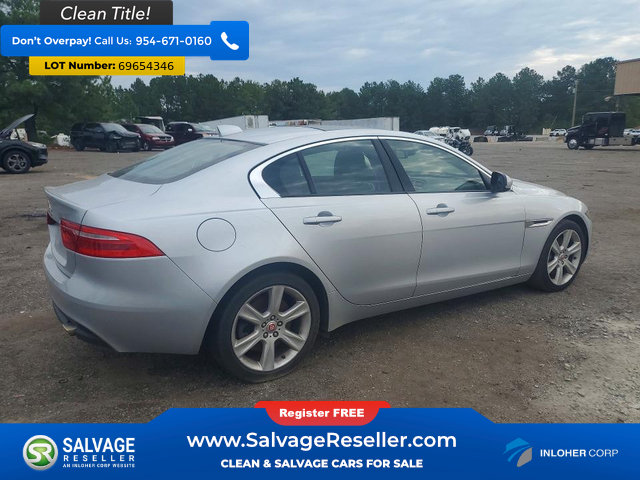 Used 2018 Jaguar XE Premium RWD image 4