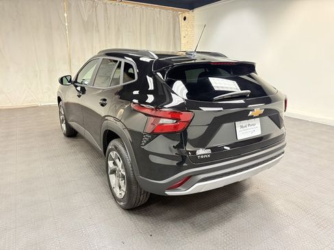 New 2026 Chevrolet Trax LT image 3