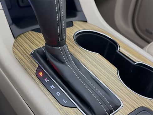 Used 2018 GMC Acadia Denali w/ Technology Package AWD/4WD image 19