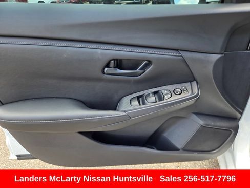 Used 2025 Nissan Sentra S FWD image 20