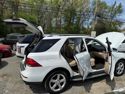 Used 2016 Mercedes-Benz GLE 350 4MATIC w/ Premium Package image 14