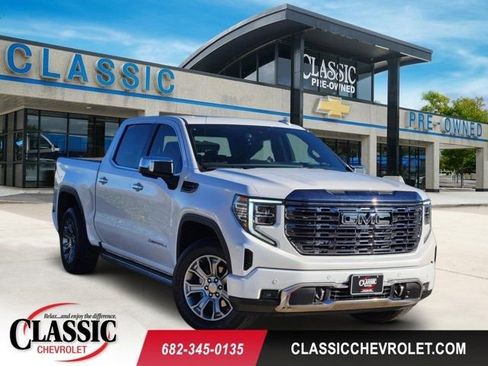 Used 2024 GMC Sierra 1500 Denali Ultimate image 1