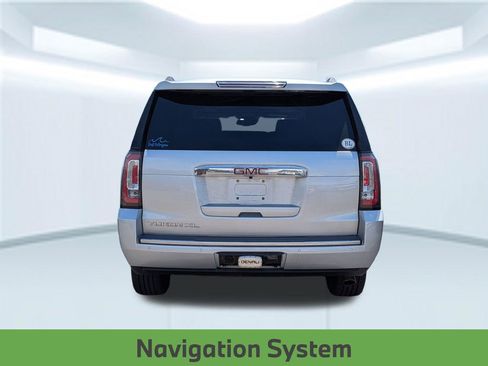 Used 2018 GMC Yukon XL Denali w/ Denali Ultimate Package AWD/4WD image 4