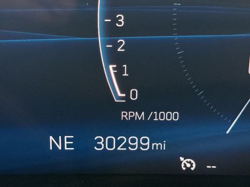 Used 2024 Cadillac XT4 Sport w/ Cold Weather Package FWD image 18