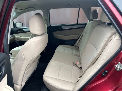 Used 2019 Subaru Outback 2.5i Premium AWD/4WD image 12
