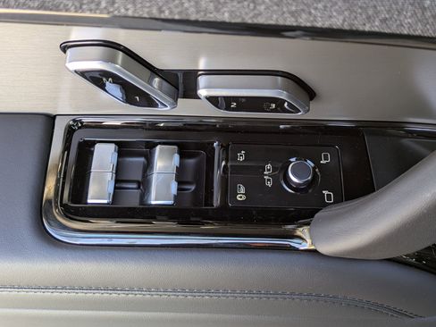 New 2026 Land Rover Range Rover Sport Dynamic SE image 21