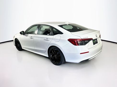 Used 2023 Honda Civic Sport image 5