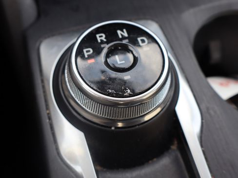 Used 2022 Ford Escape SE w/ Cold Weather Package image 15