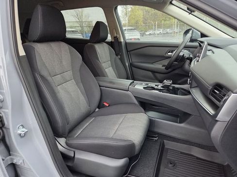 New 2026 Nissan Rogue SV FWD image 10