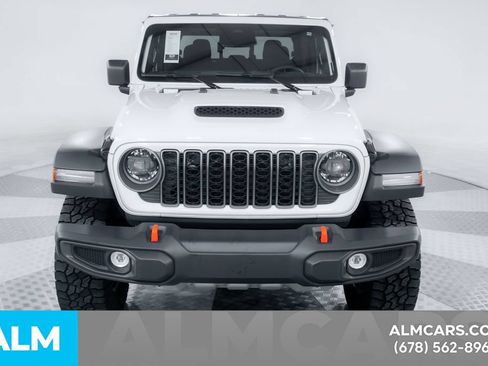 Used 2026 Jeep Gladiator Mojave AWD/4WD image 10
