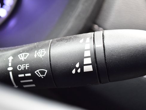 Used 2025 Nissan Sentra SV FWD image 20