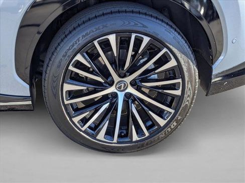 Used 2023 Lexus RZ 450e Premium image 25