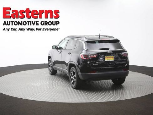 Used 2025 Jeep Compass Limited AWD/4WD image 61