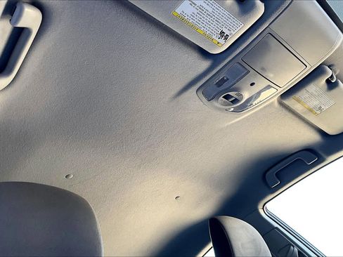 Used 2012 Toyota Prius Three image 14