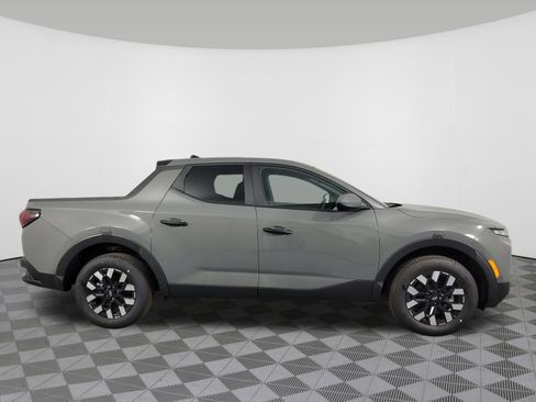 New 2025 Hyundai Santa Cruz SE image 2