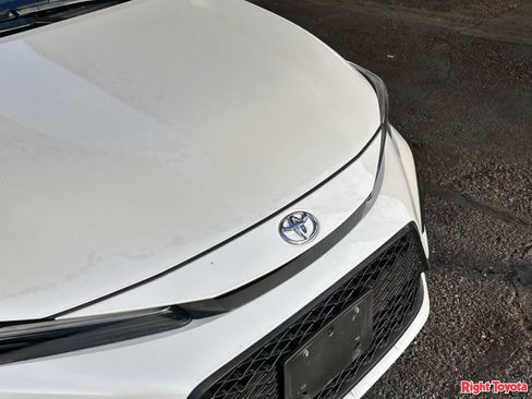 Certified 2025 Toyota Corolla SE FWD image 7