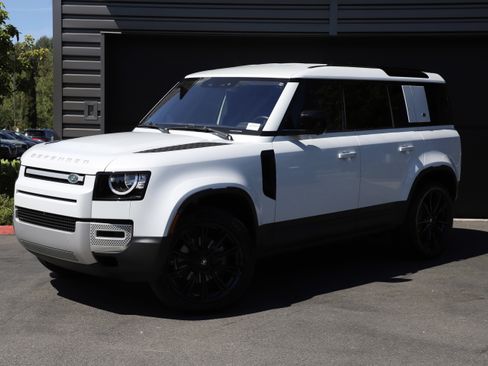 Used 2022 Land Rover Defender 110 AWD/4WD image 1