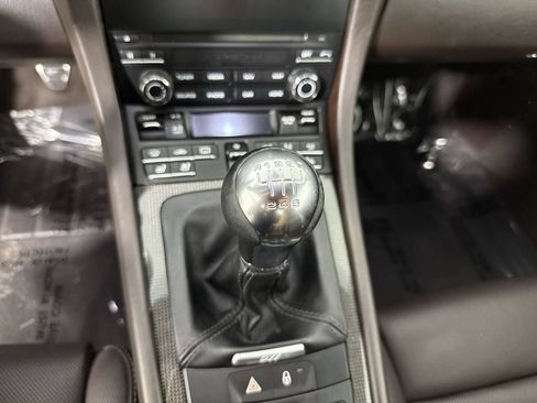 Certified 2017 Porsche 911 Carrera 4 AWD/4WD image 33
