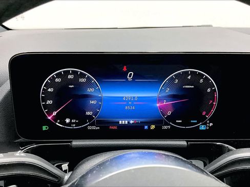 Certified 2025 Mercedes-Benz GLA 250 4MATIC image 23