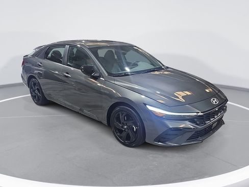 New 2026 Hyundai Elantra SEL Sport Premium FWD image 3