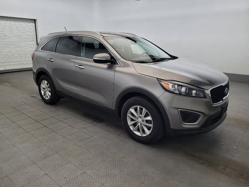 Used 2016 Kia Sorento FWD image 13