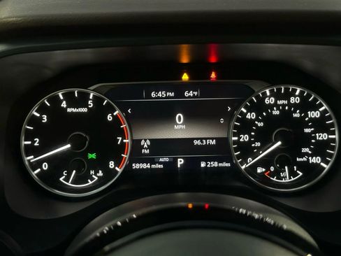 Used 2021 Nissan Rogue SV image 27