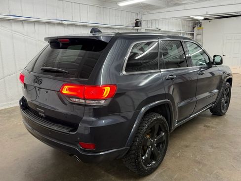 Used 2015 Jeep Grand Cherokee Altitude AWD/4WD image 5