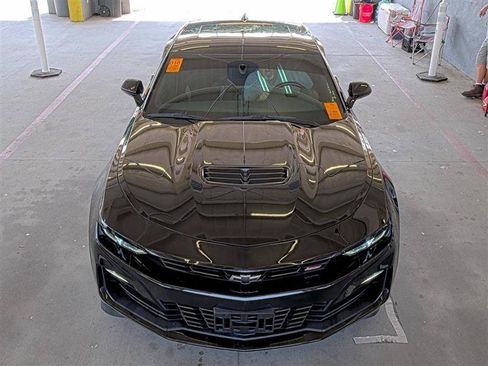 Used 2022 Chevrolet Camaro SS RWD image 9
