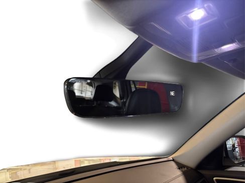 Used 2022 Volkswagen Atlas SE FWD image 27