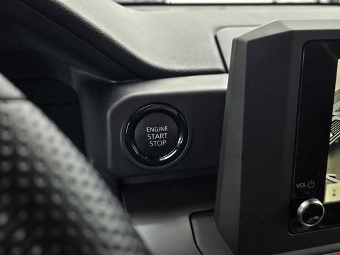 Certified 2025 Toyota Tacoma SR5 image 30