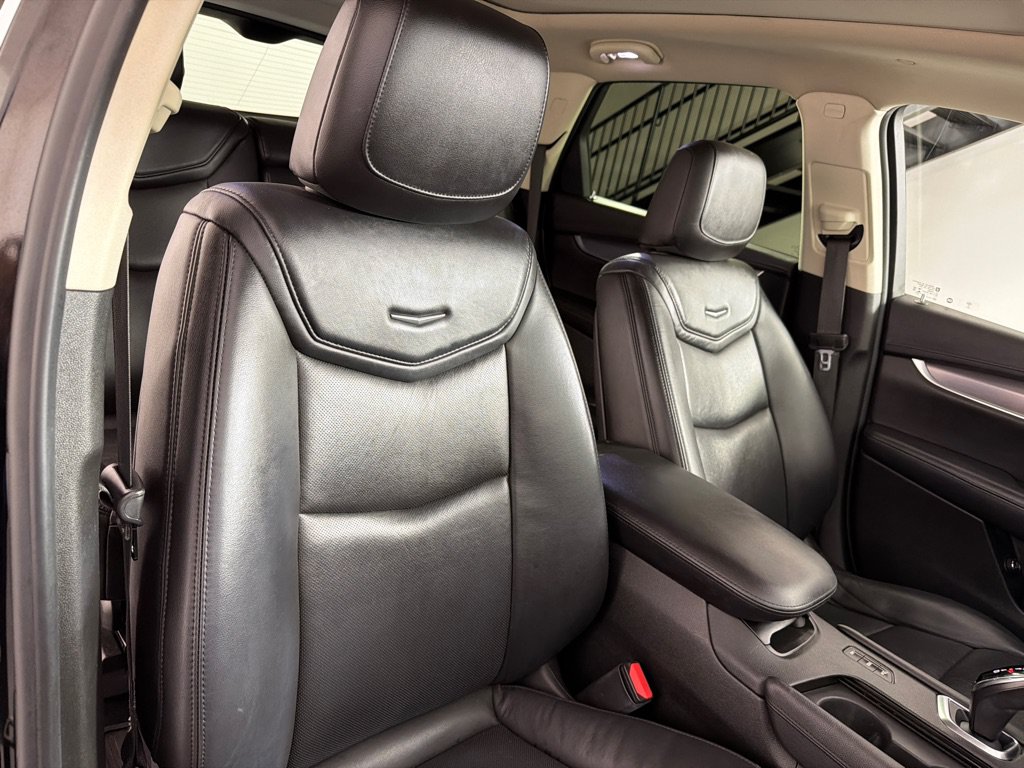 Used 2019 Cadillac XT5 Luxury AWD/4WD image 25