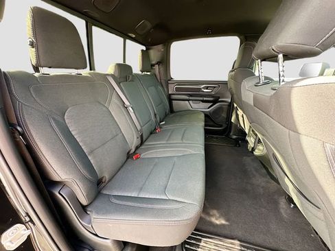 Used 2025 RAM 1500 Big Horn AWD/4WD image 26