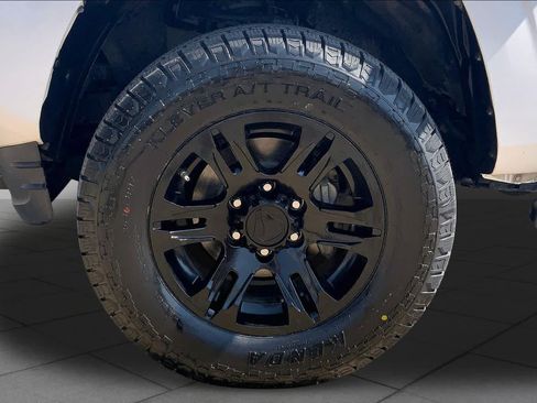Used 2021 Toyota Tacoma SR w/ SR Convenience Package RWD image 11
