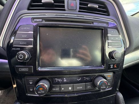 Used 2016 Nissan Maxima SR image 20